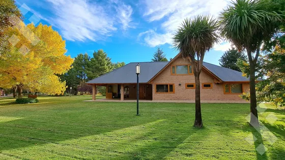 Venta Casa 3 Dorm, Fondo Campo Golf-arroyito Country Club