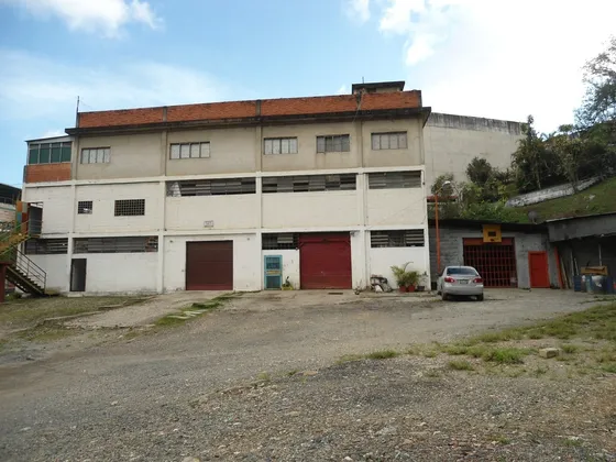 Edificio Comercial Los Teques