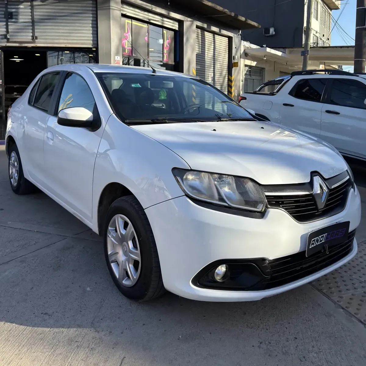 Renault Logan 1.6 Expression 85cv540315204453017601