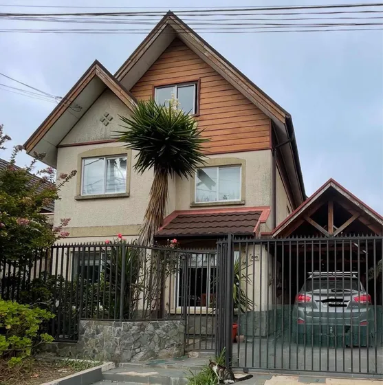 Casa 3 Niveles 4 Dormitorios 4 Baños