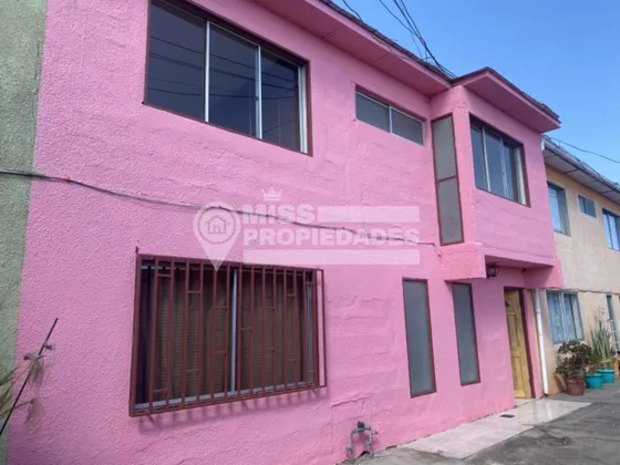 Se Vende Casa En Teniente Ernesto Riquelme Sector Centro
