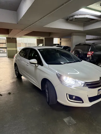 Citroën C4 Lounge 1.6 Thp 165 At6 Feel