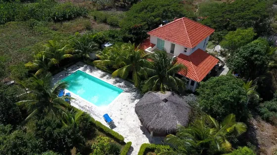 Venta Villa En Hatillo, Bahía Palmar De Ocoa, Provincia Azua, Increíbles Vistas A Las Montañas, Ideal Para Quienes Buscan Confort Y Exclusividad Cerca De Áreas Costera