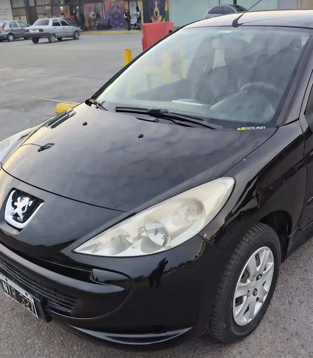 Peugeot 207 1.4 Active 75cv