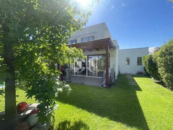 Casa En Venta De 3 Dorm Chamisero Chicureo Colina