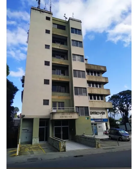 Se Alquila Local Comercial 170m² La Trinidad