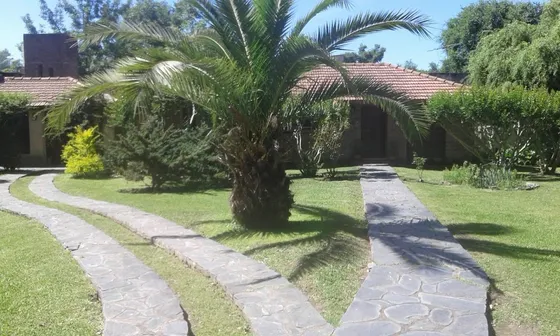 Alquilo Parque Y Quincho Con Parilla En Casaquinta.