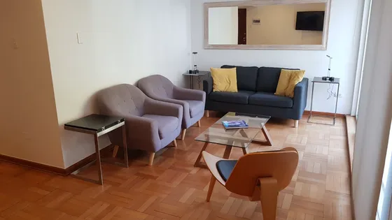 Arriendo Remodelado/ Amoblado 2d2b Seguro Y A Pasos De Todo
