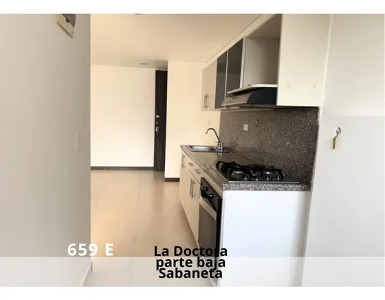 Apartamento En Venta En El Mejor Punto De Sabaneta, Parte Baja
