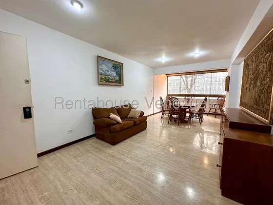Apartamento En Alquiler En Los Naranjos De Las Mercedes 25-18867 As