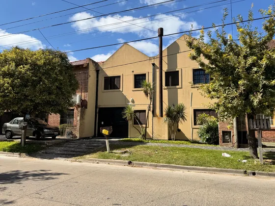 Casa En  Gonnet Calle 505 23 Y 24