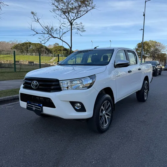 Toyota Hilux Pick-up 2.4 Cd Dx 150cv 4x4