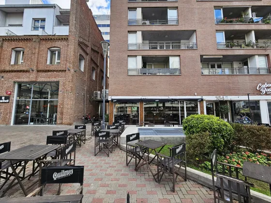 Oficina De 155m2 En Planta Baja  Ubicada En Puerto Norte