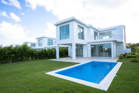 Villa En Venta En La Romana Residencial Bahia