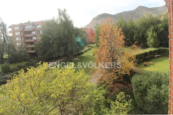 Arriendo Depto. Dúplex Con Jardín San Carlos De Apoquindo