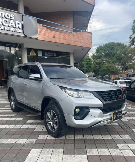 Toyota Fortuner 2.7 Trd