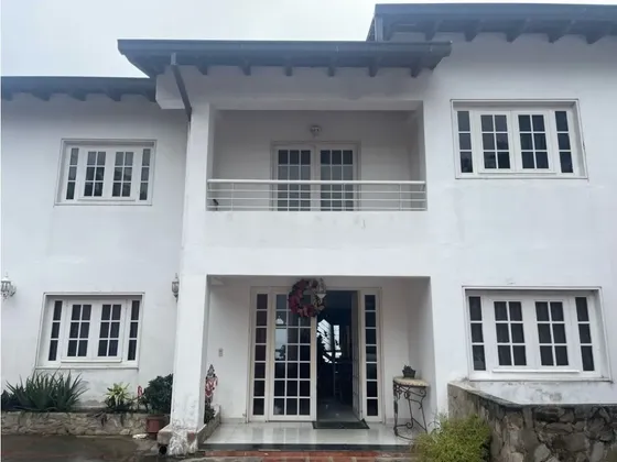 Vendo Casa 450m2 La Union 7004