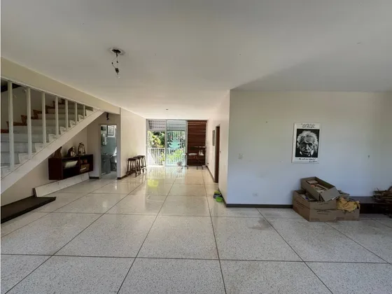 Casa En Venta, Los Palos Grandes