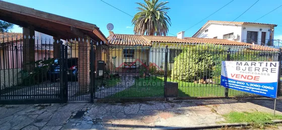 Venta Chalet 3 Ambientes Con Ampliaciones En Ciudad Evita.