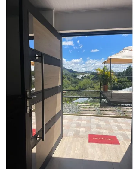 Arriendo Casa Con Jacuzzi, El Peñol, Alto De La Vega Antioquia