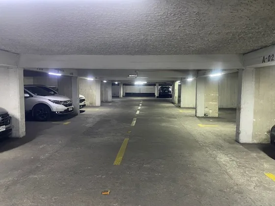 Estacionamiento Privado En Calle Moneda Con Miraflores