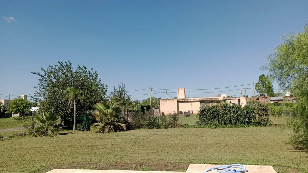 Venta Lote En Funes Town En Esquina