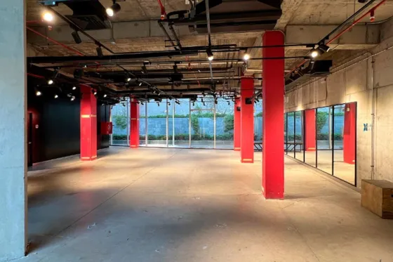 Local Comercial En Arriendo En Las Condes 252,5 M2