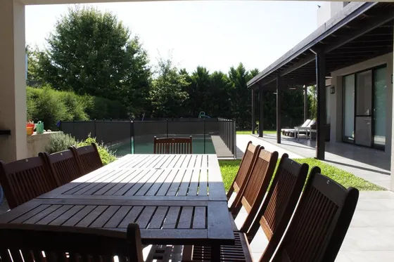 Av Fuerza Aerea 4200 Miraflores - Venta Casa 3 Dormitorios   Piscina   Parque En Funes