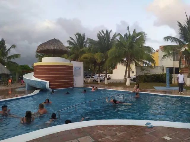 Casa En Alquiler Tucacas Para 10 Personas 120$x Noche