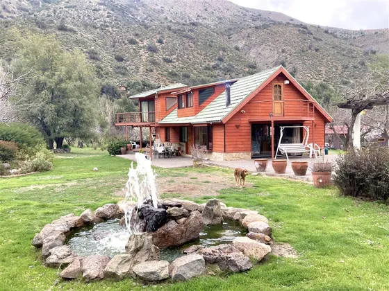 Parcela En Venta De 5.000 M2 Con Casa, En San José De Maipo