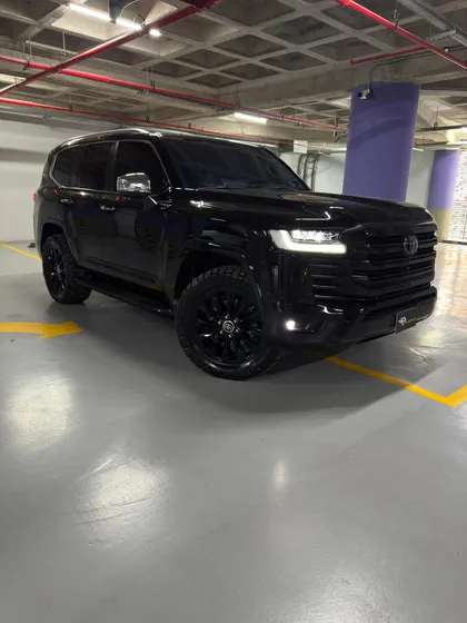 Toyota Land Cruiser 300 Vxr