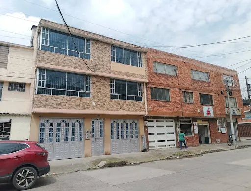 Locales En Arriendo Santa Cecilia  Modelia 172-1618