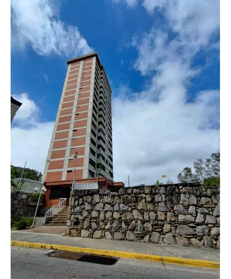 Se Vende Apartamento 230m2 Los Naranjos 6774
