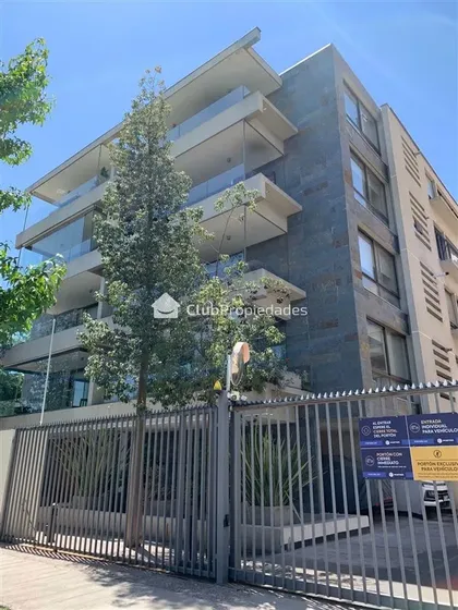 Venta De Amplio Depto. En Martin Alonso Pinzón En Las Condes