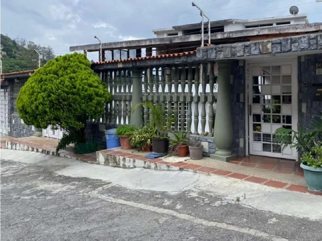 Casa En Venta En Los Haticos - El Junquito