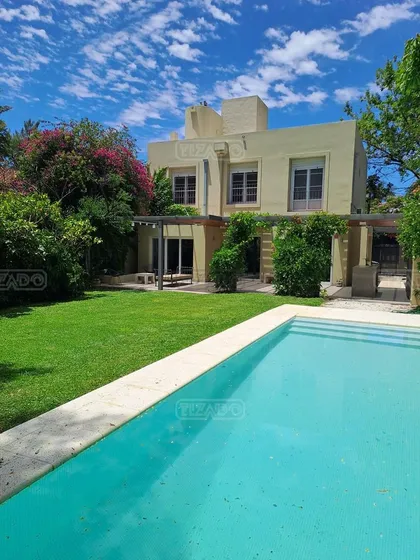 Casa  En Alq. Temporario En Punta Chica, San Fernando, G.b.a. Zona Norte
