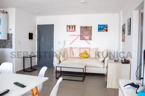 Departamento En Esc.-centro (depto 2 Amb Fte.)