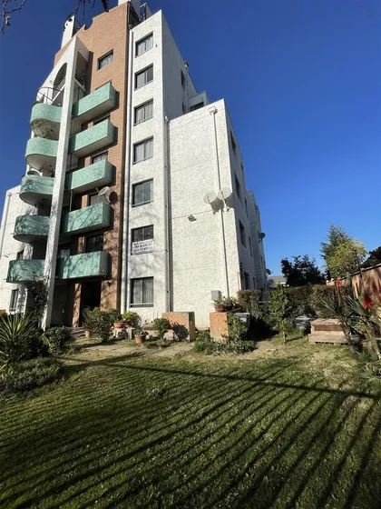 Departamento En Venta De 3 Dorm. En San Bernardo