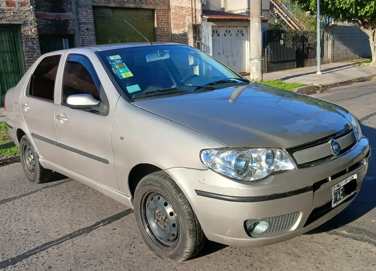 Fiat Siena 1.8 HLX