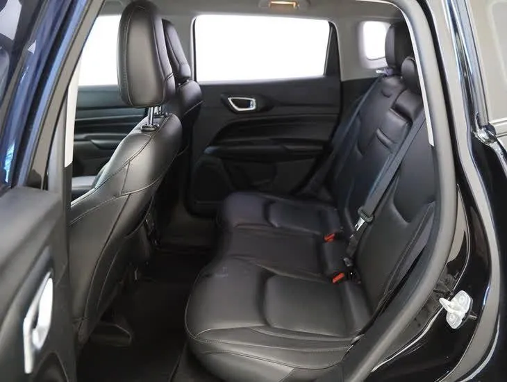 Jeep Compass 2022 2.0 Longitude 80 Anos 4x4 Aut. (td350) 5p — foto 10