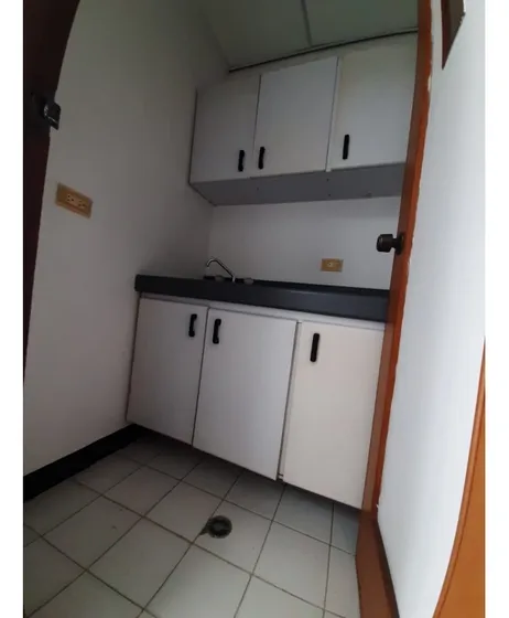 Se Arrienda Oficina En Laureles