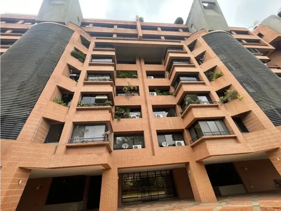Alquilo Penthouse En Los Samanes De 3 Niveles