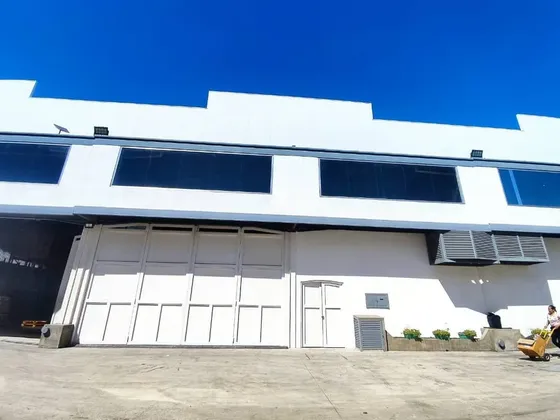 En Alquiler Galpon. Complejo Privado. Cerca Intercomunal Turmero Maracay. Cliente Directo