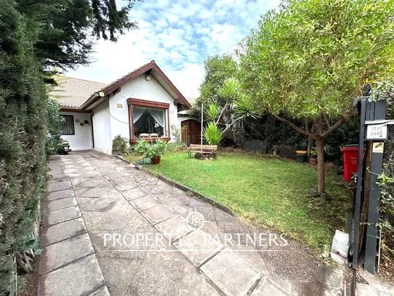 Venta De Casa En Peñalolén 