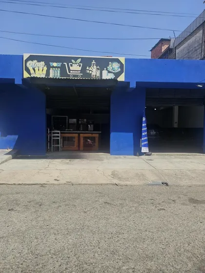 Local Con Cava Cuarto En Alquiler En Valencia Cerca De La Av. Las Ferias De 70m2