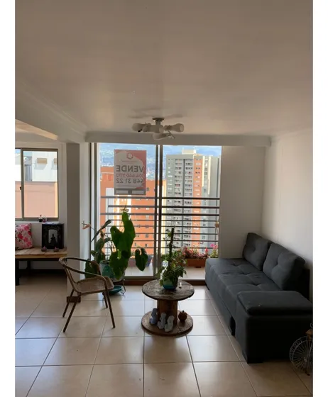 Apartamento En Venta En Loma De Los Bernal 