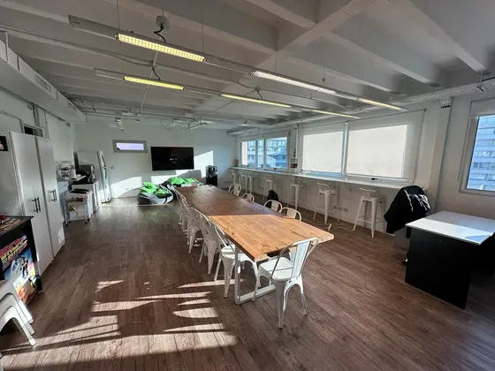 Luminoso Piso De Oficinas En Venta En Capital Federal