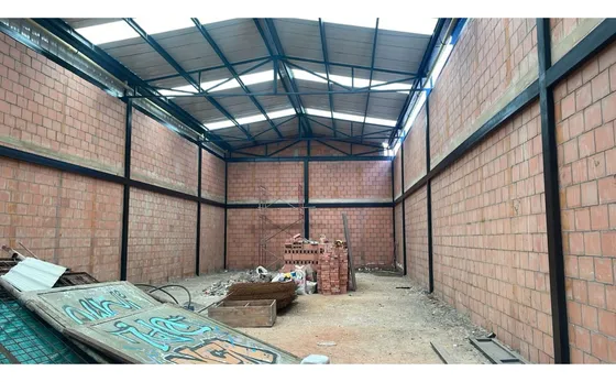 Arriendo Bodega 300 M2 Lijacá Calle 189 Con 9 Trifasica 30 Kva