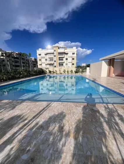Alquiler De Apartamento En La Autopista De San Isidro 4to Piso Con Terraza. 