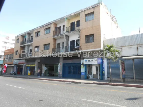 Dalisa Bigott Alquila Local Comercial En Av. 19, Barquisimeto | 45 M², Mezzanina, Baño, Excelente Ubicación En Zona Repuestera | #25-17329